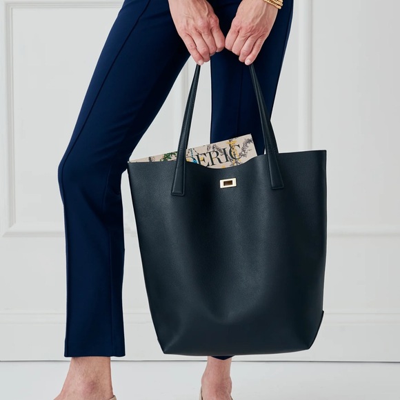 JmaclaughingDana Leather Tote